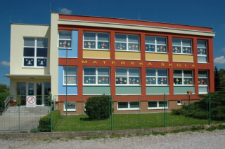 Zateplení budov školky a školy Lánov