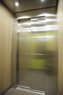 KONE Dveře výtahu