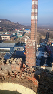 Demolice továrních komínů,Bratislava
