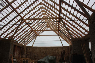 Stavba střech včetně dřevěné konstrukce