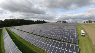 Čištění solárních panelů a údržbu FVE