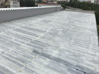 Renovace plechové střechy - před