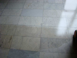 Vyčištění mramorové podlahy