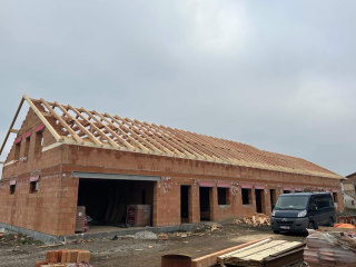 Stavba sedlové střechy - krov
