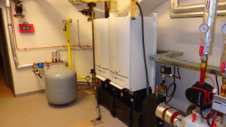 kondenzační plynová kotelna bytového domu 135 kW