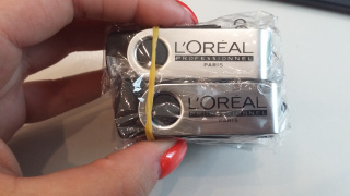 USB flashdisk - firma L'oréal
