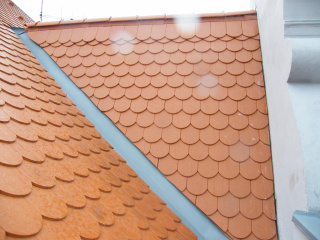 Rekonstrukce střechy-BD Sokolovská Praha 8