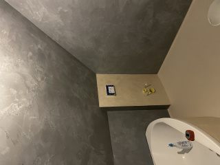 stěrka do koupelny