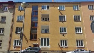 Rekonstrukce fasády bytového domu Nerudova 472, Ku