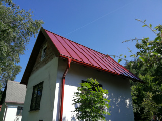 červená střecha