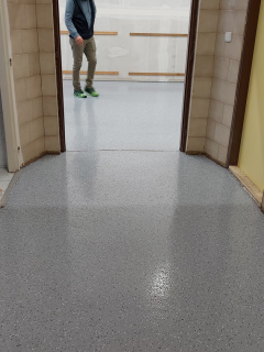 lité podlahy