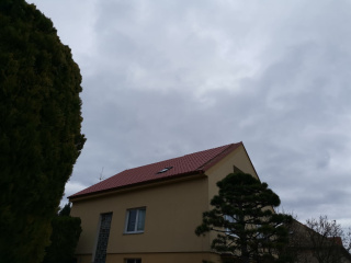 dům se sedlovou střechou